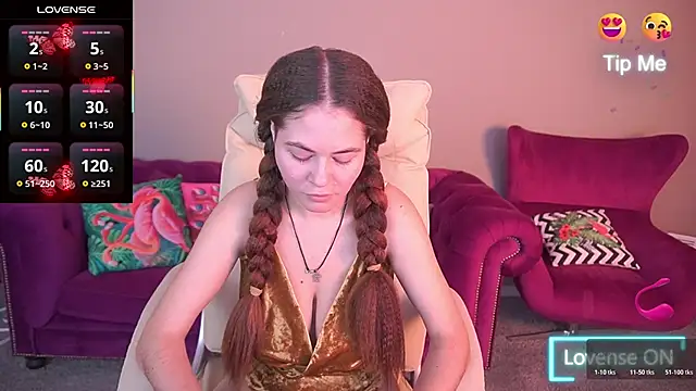 Snapshot of QueenEvieX chatting on November 2025 02:31:02 PM QueenEvieX online show from November 2025 02:31:02 PM