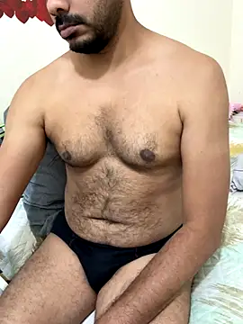 Handsome8677 online show from November 2025 11:25:02 AM