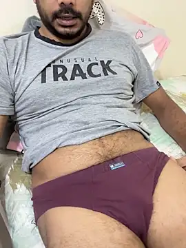 Handsome8677 online show from October 2025 07:20:02 AM