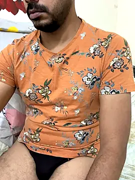 Handsome8677 online show from November 2025 07:57:02 AM