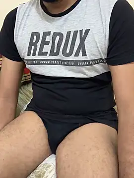 Handsome8677 online show from October 2025 07:27:01 AM