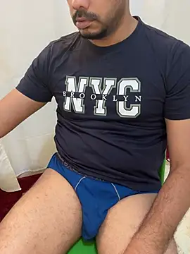 Handsome8677 online show from April 2026 08:50:02 AM