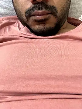 Snapshot of Handsome8677 chatting on January 2026 09:40:01 PM Handsome8677 online show from January 2026 09:40:01 PM