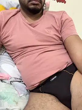 Snapshot of Handsome8677 chatting on February 2026 12:56:01 PM Handsome8677 online show from February 2026 12:56:01 PM