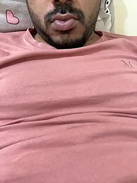 Snapshot of Handsome8677 chatting on December 2025 01:31:01 AM Handsome8677 online show from December 2025 01:31:01 AM