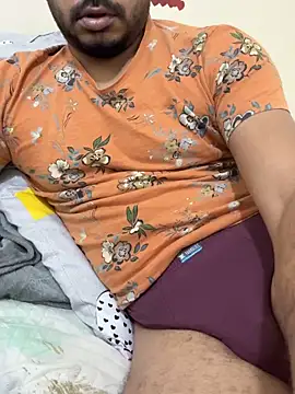 Snapshot of Handsome8677 chatting on February 2026 10:23:02 AM Handsome8677 online show from February 2026 10:23:02 AM