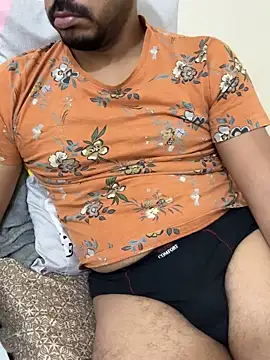 Handsome8677 online show from November 2025 08:48:02 AM