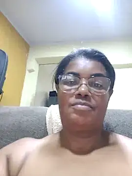 Pessoa54 online show from February 2026 11:02:02 PM