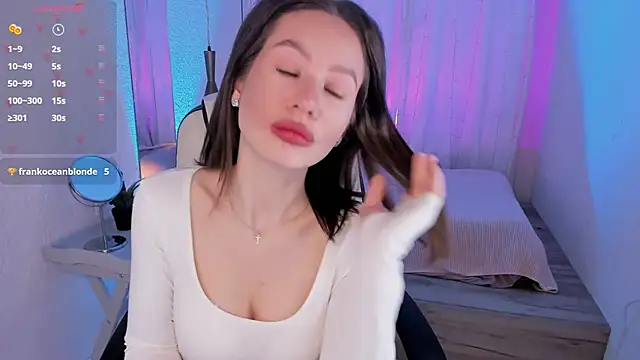 Cammila Cute online show from November 2025 02:42:01 PM