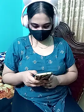 Snapshot of Porimoni22 chatting on February 2026 09:10:01 PM Porimoni22 online show from February 2026 09:10:01 PM