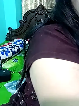 Snapshot of Porimoni22 chatting on January 2026 01:25:02 PM Porimoni22 online show from January 2026 01:25:02 PM