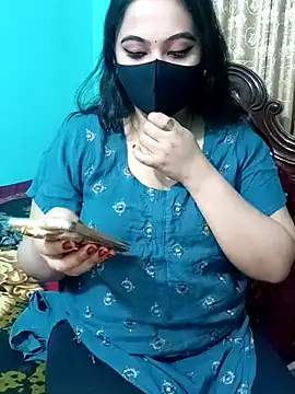 Snapshot of Porimoni22 chatting on February 2026 09:44:02 PM Porimoni22 online show from February 2026 09:44:02 PM