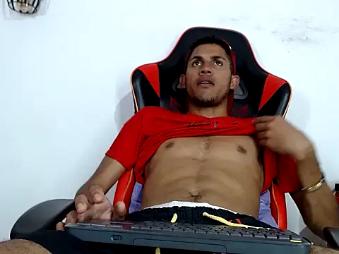 sexy latin cum online show from October 2025 11:18:02 PM