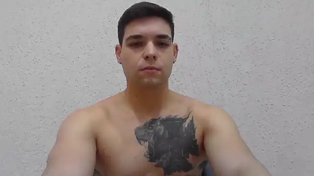 Snapshot of Zure-xxx chatting on July 2026 10:43:01 PM Zure-xxx online show from July 2026 10:43:01 PM