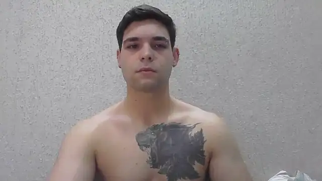 Snapshot of Zure-xxx chatting on June 2026 04:19:01 PM Zure-xxx online show from June 2026 04:19:01 PM
