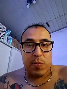 Rueditasss online show from December 2025 07:23:02 PM