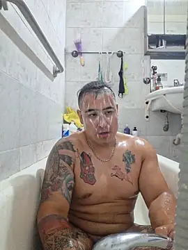 Rueditasss online show from March 2026 02:04:01 AM