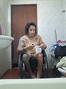 Rueditasss online show from May 2026 01:33:01 PM