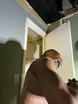 sissy diorcd online show from March 2026 05:40:01 AM