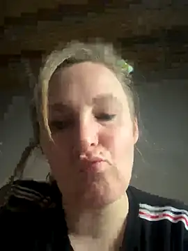 Andrea h15 online show from October 2025 11:42:02 AM