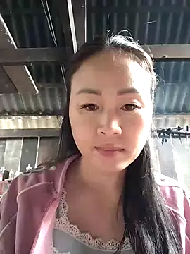 Spring-mky online show from November 2025 01:28:01 AM