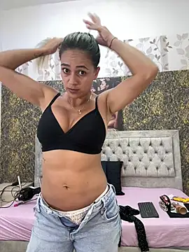 valentina herrrera online show from March 2026 05:09:02 PM