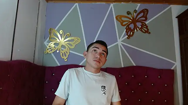 Ruiz2416 online show from October 2025 11:18:01 AM