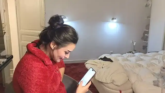 Lailawick online show from December 2025 08:59:02 PM