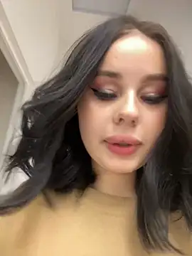 AliceLune online show from January 2026 04:27:01 AM