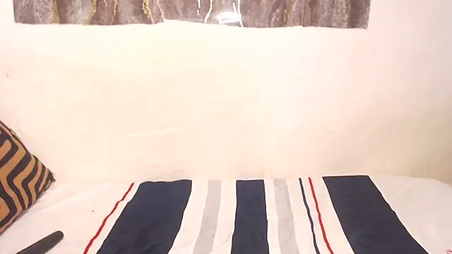 Snapshot of TallEbonyBabe chatting on February 2026 04:44:01 AM TallEbonyBabe online show from February 2026 04:44:01 AM