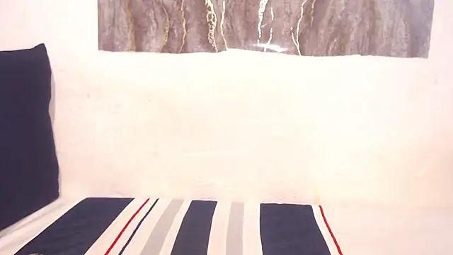 Snapshot of TallEbonyBabe chatting on January 2026 03:54:02 AM TallEbonyBabe online show from January 2026 03:54:02 AM