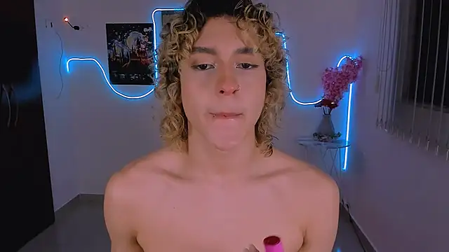 Lyric Mirage online show from January 2026 01:22:01 AM