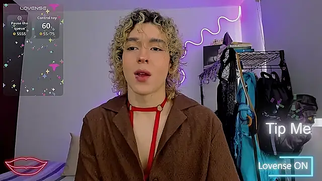 Lyric Mirage online show from November 2025 08:42:01 PM