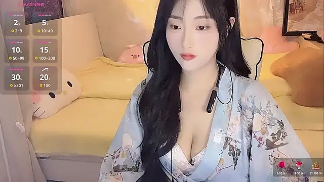 Snapshot of Ximi1 chatting on November 2025 10:02:01 PM Ximi1 online show from November 2025 10:02:01 PM