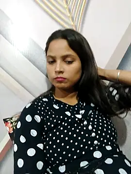 Anshika1431 online show from November 2025 03:05:02 PM