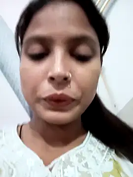 Anshika1431 online show from October 2025 04:22:02 AM