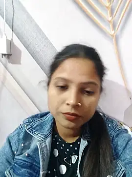 Anshika1431 online show from November 2025 03:43:02 AM