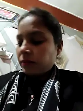 Anshika1431 online show from December 2025 03:16:02 AM