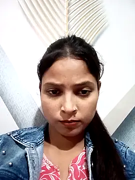 Anshika1431 online show from November 2025 04:18:02 PM