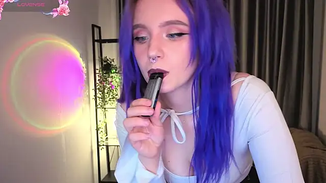 AleksaDivine online show from October 2025 09:01:02 PM