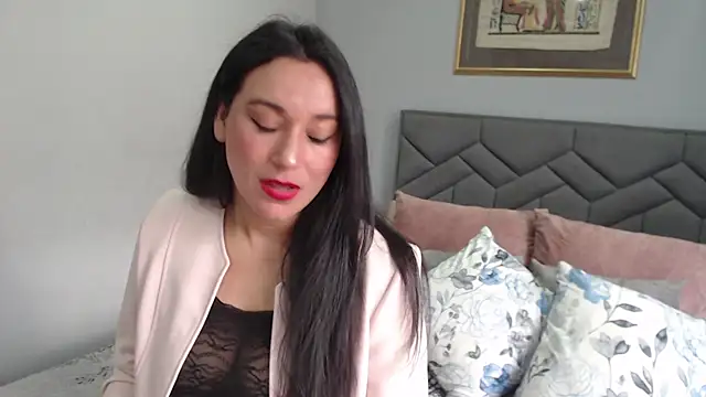 Elizabeth bennett 6 online show from April 2026 12:56:01 PM