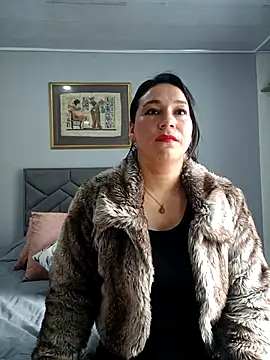 Elizabeth bennett 6 online show from April 2026 01:39:01 PM