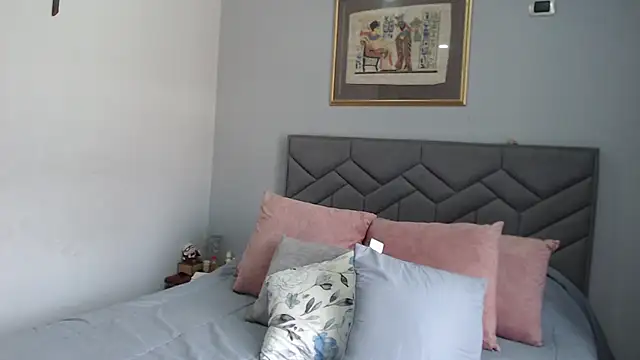 Elizabeth bennett 6 online show from April 2026 06:53:02 PM