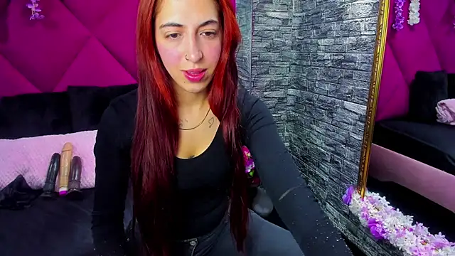 MariamGray1 online show from December 2025 08:21:01 PM