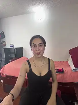 MariamGray1 online show from May 2026 06:27:01 AM
