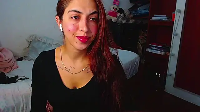 MariamGray1 online show from January 2026 09:40:01 PM