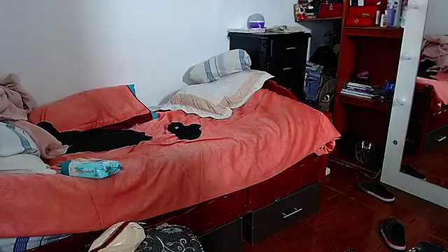 MariamGray1 online show from May 2026 03:40:01 PM