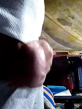 Snapshot of Cogelonregio chatting on November 2025 05:33:01 AM Cogelonregio online show from November 2025 05:33:01 AM