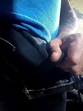 Snapshot of Cogelonregio chatting on December 2025 04:23:01 AM Cogelonregio online show from December 2025 04:23:01 AM