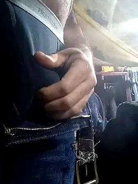 Snapshot of Cogelonregio chatting on December 2025 03:56:01 AM Cogelonregio online show from December 2025 03:56:01 AM